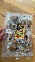 現貨 14.5.2024 杏仁黑朱古力米菓 90g